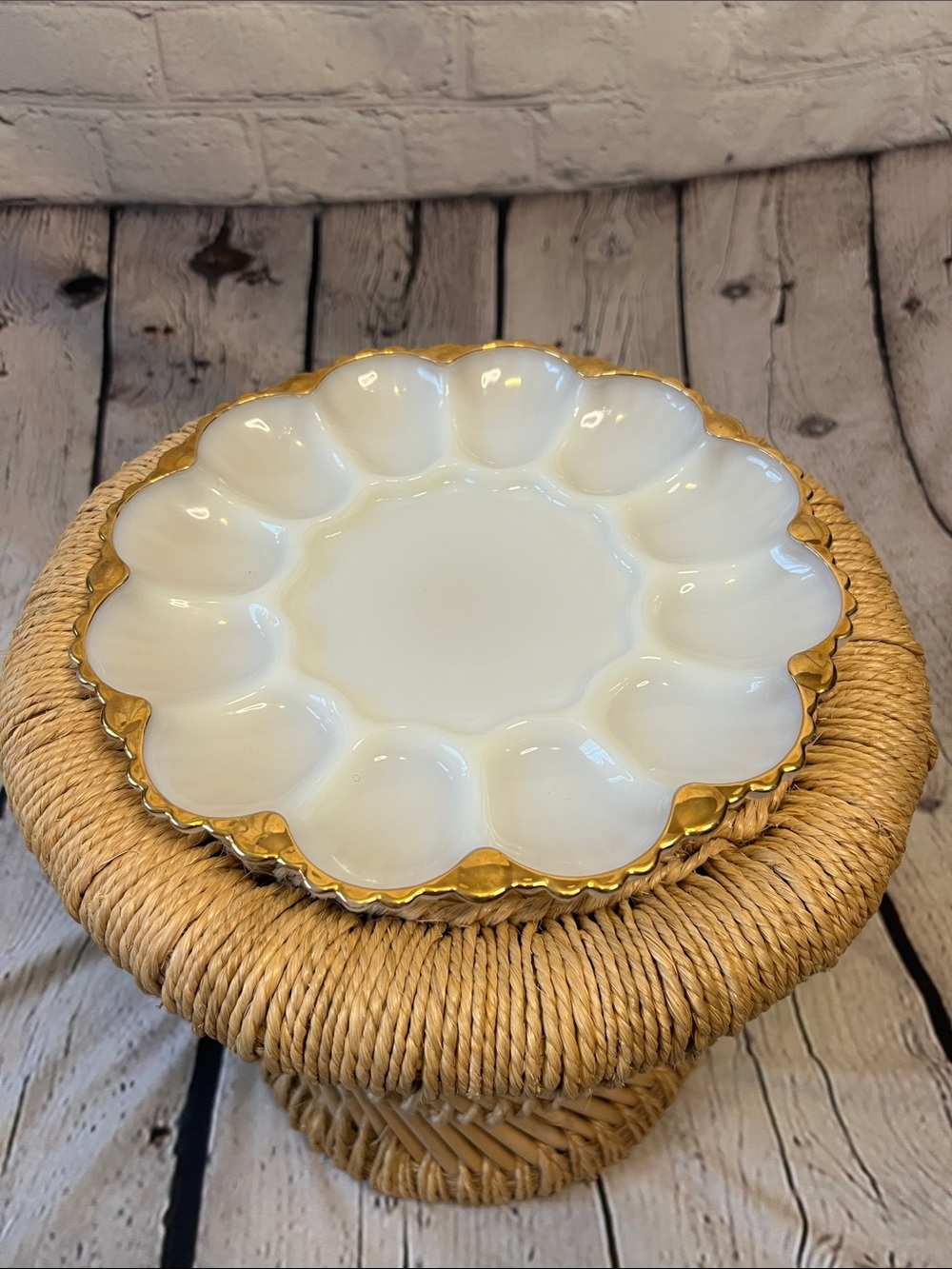 Anchor Hocking Milk Glass Deviled Egg Serving Platter Gold Trim Scalloped 12 egg